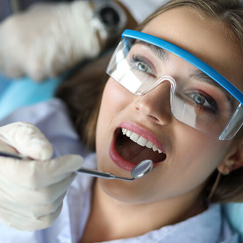 5 Anbieter für Dentalhygiene in Worms – Zähne zwischen Kontrollterminen gründlicher pflegen