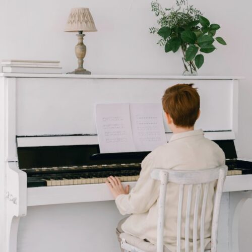 Die 5 besten Klavierunterrichtsangebote in Tübingen – Sicherer am Keyboard und Klavier werden