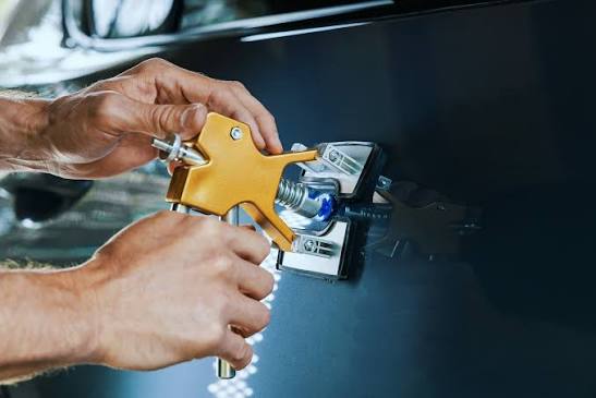 Die 5 besten Steinschlag-Lackreparaturservices in Regensburg – Kleine Lackabplatzer abdecken, bevor Rost entsteht