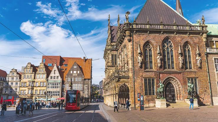 Die 5 besten Immobiliensuch-Services in Bremen – Angebote passend zu konkreten Wohnwünschen entdecken